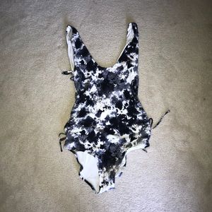 NWT One Piece AERIE bathing suit